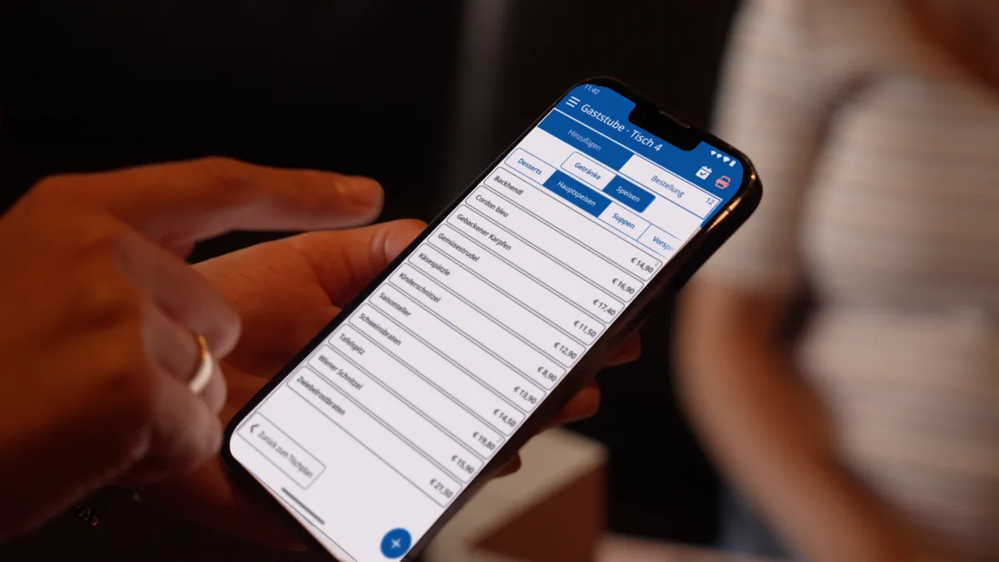 Kinderleichte Bedienung der Orderlyze App am Smartphone